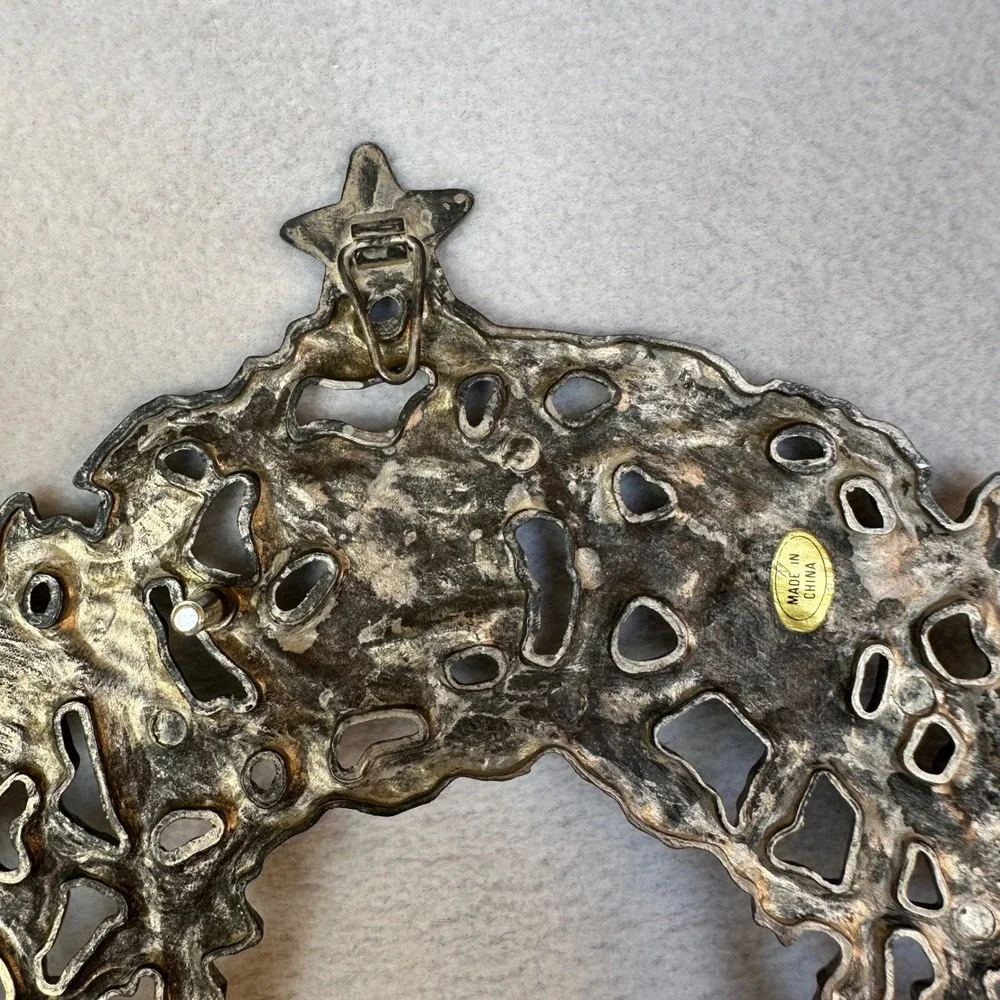 Vintage Silver Metal Christmas Wreath Wall Hanging Ornate Angel Bell Star Trivet